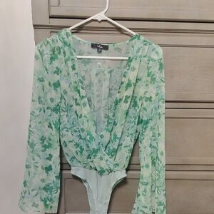 Lulu's Green Floral Wrap Top